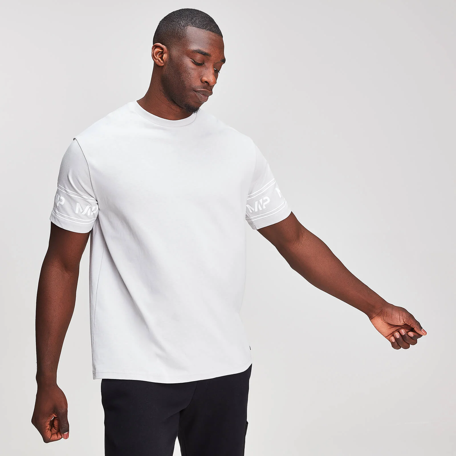Ανδρική Μπλούζα Myprotein Graphic Sleeve Logo - Ασημί - XS Εικόνα 1